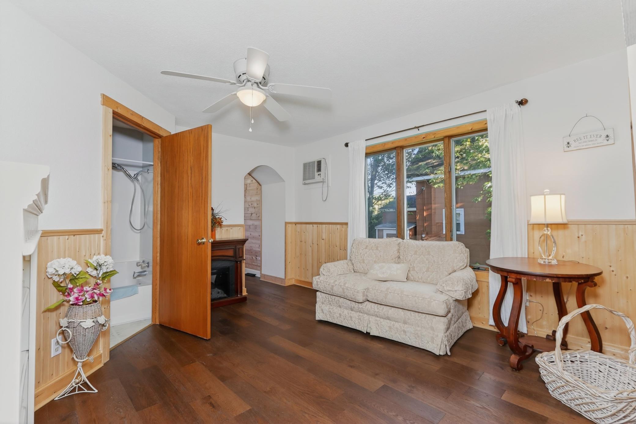 120 4th Street Property Photo 4
