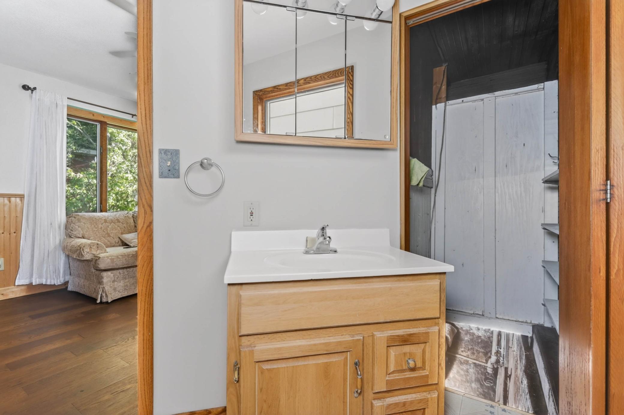 120 4th Street Property Photo 9