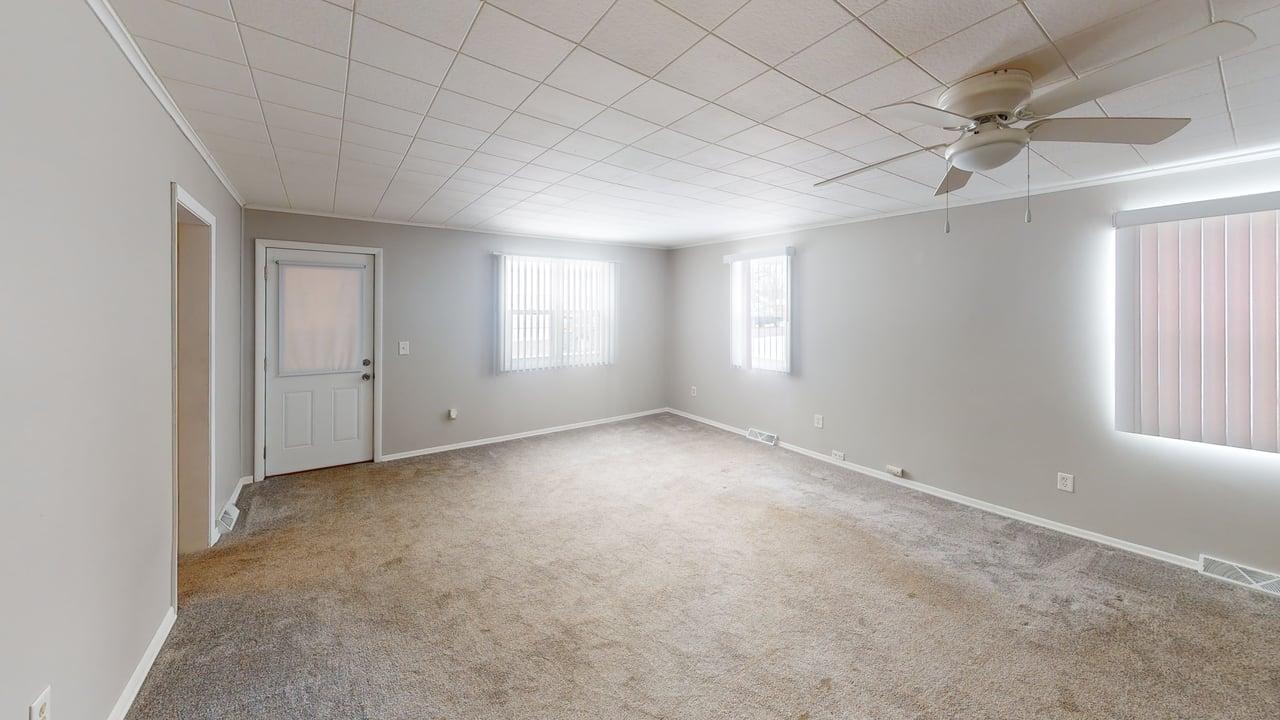 105 3rd Street Se Property Photo 3