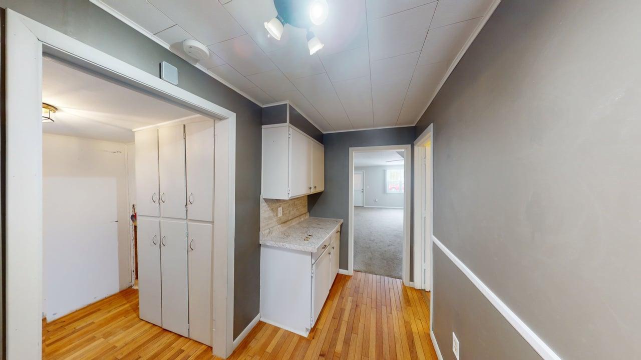 105 3rd Street Se Property Photo 5