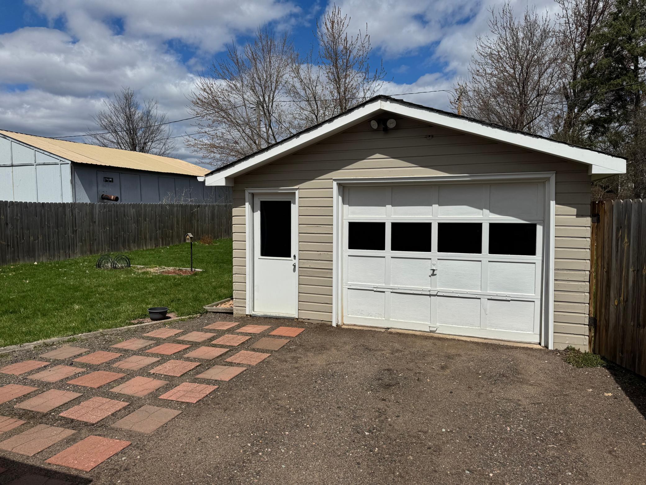 105 3rd Street Se Property Photo 16