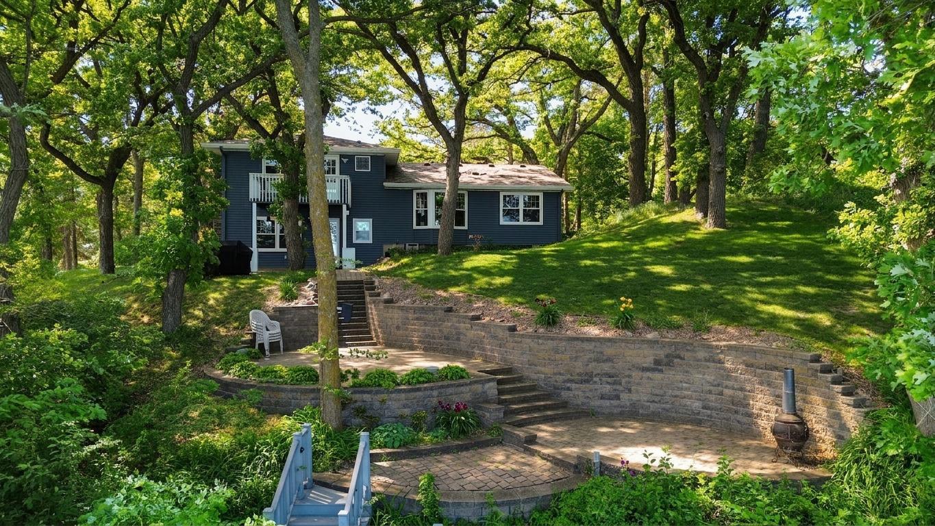 6401 24th Street Ne Property Photo 2