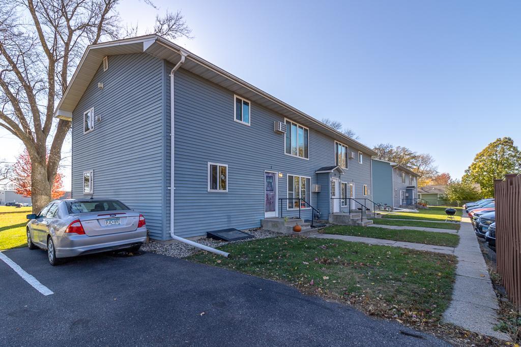 113 / 119 E Welcome Avenue