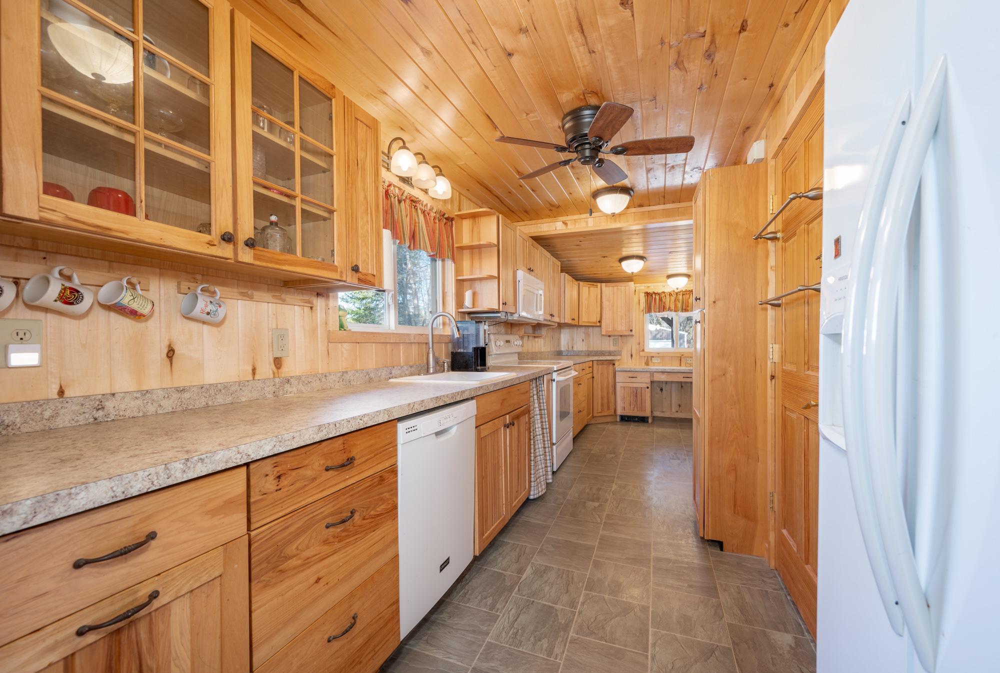 49616 Center Point Road Property Photo 1