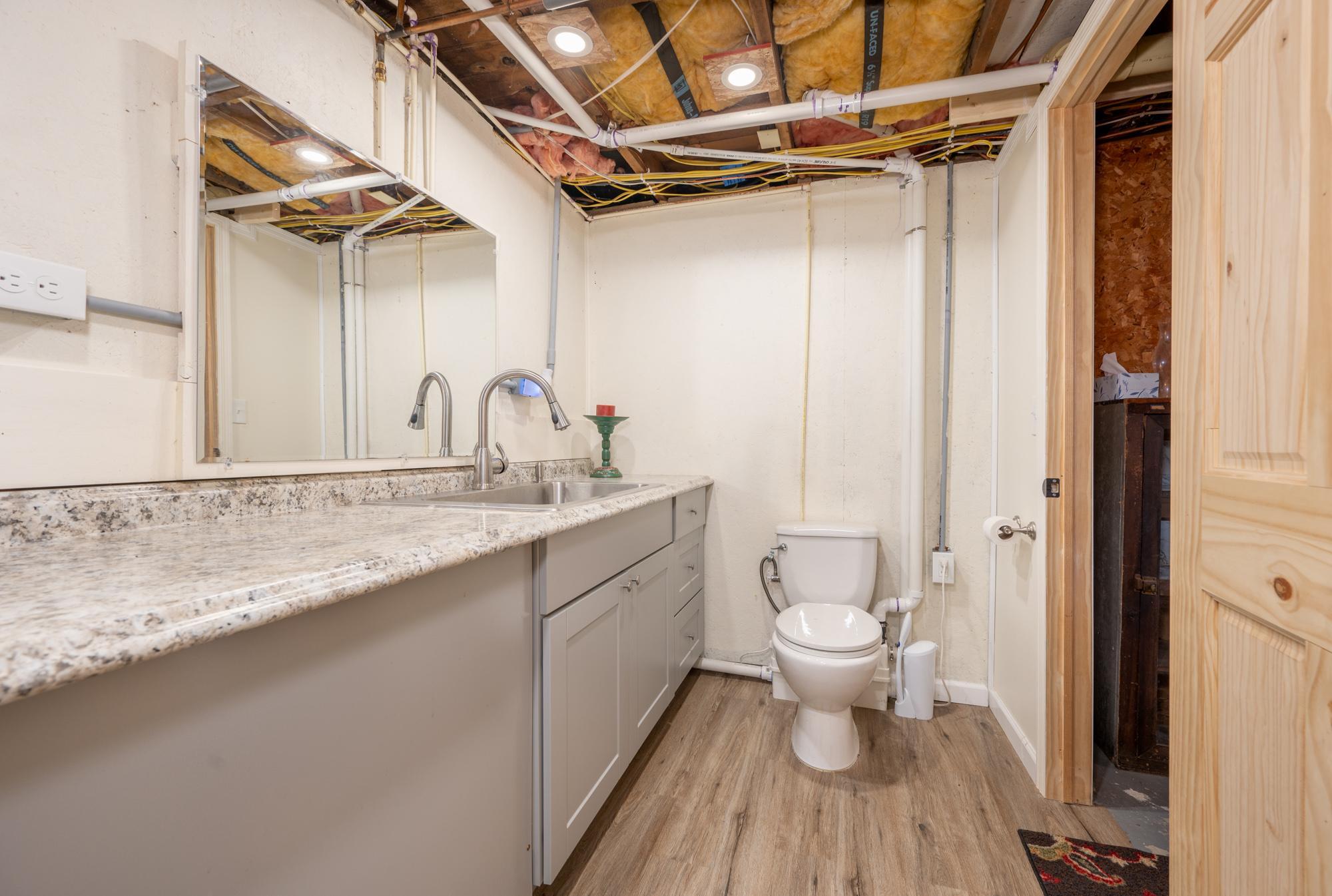 49616 Center Point Road Property Photo 41