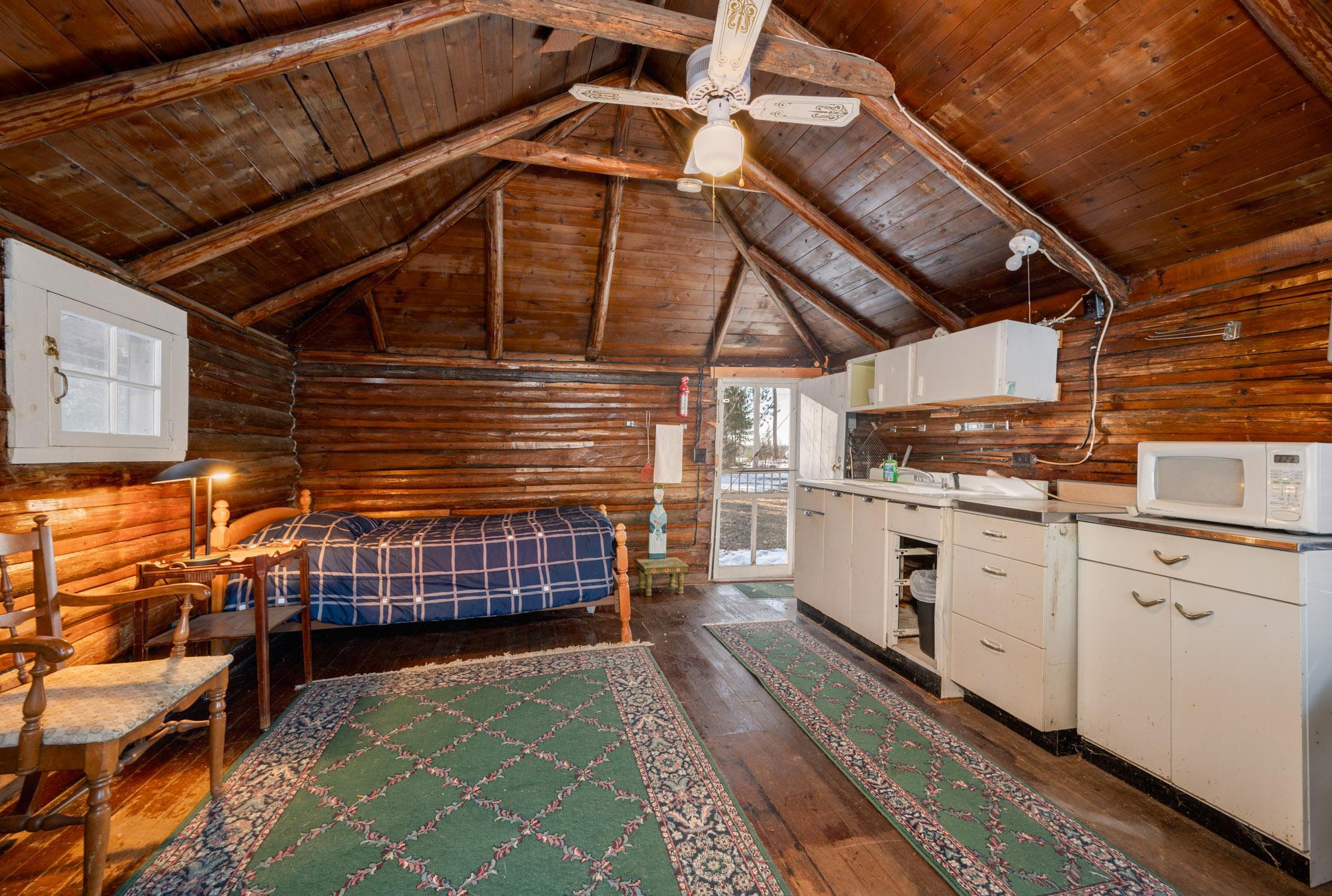 49616 Center Point Road Property Photo 45