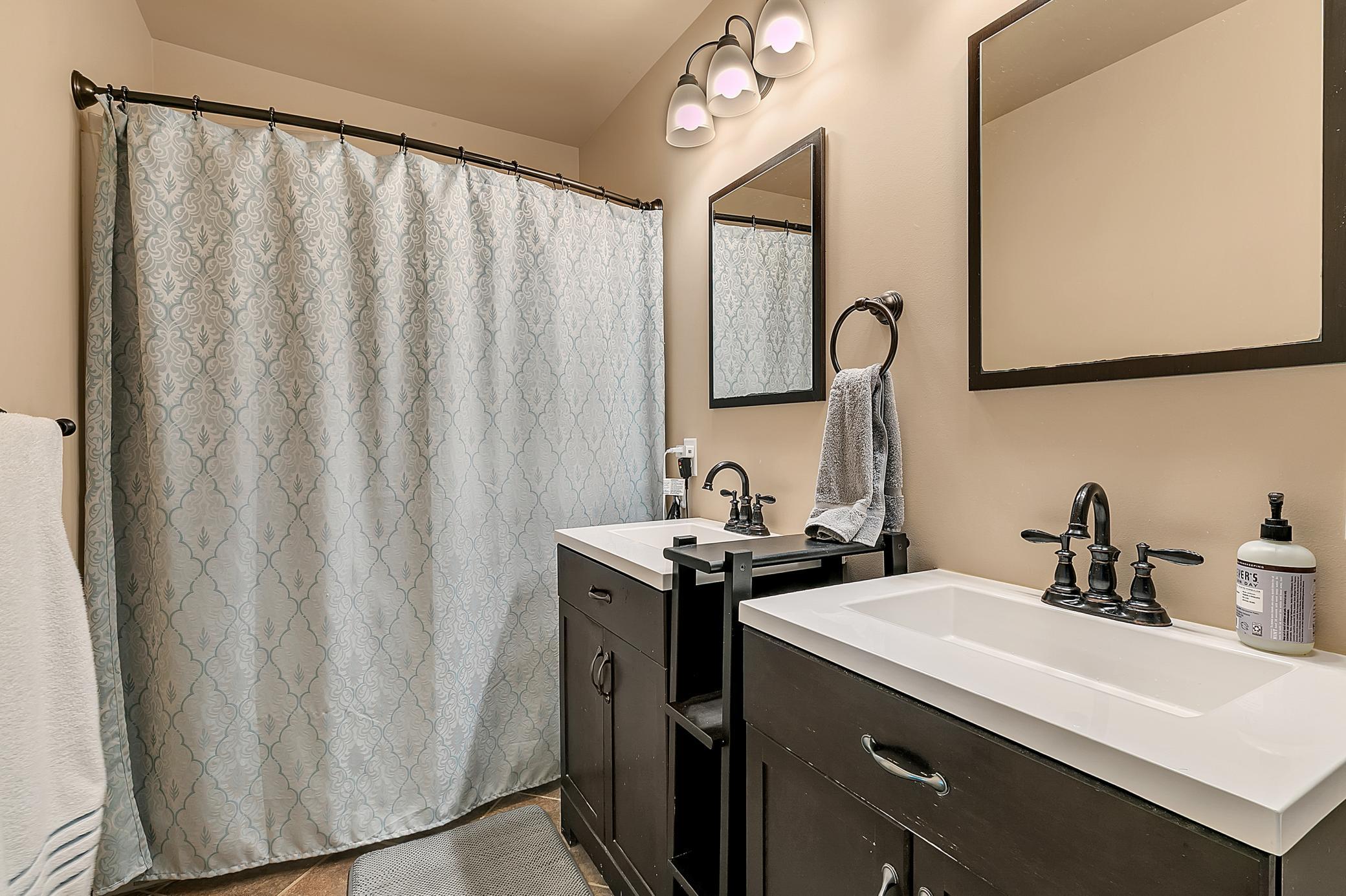 14 Pandolfo Place Property Photo 32