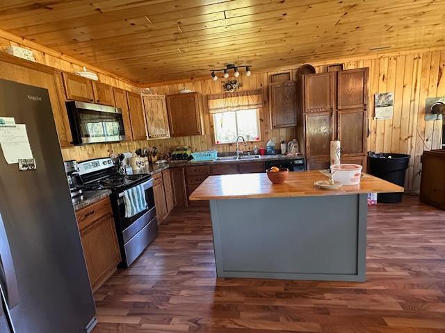 1383 Kelly Trail Property Photo 3