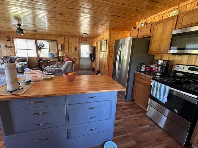 1383 Kelly Trail Property Photo 4