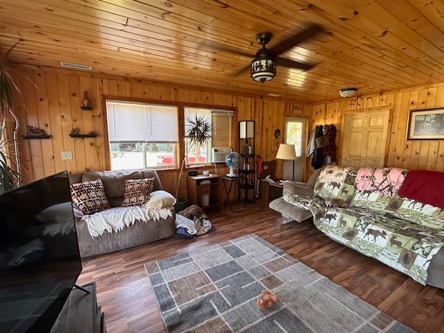 1383 Kelly Trail Property Photo 11