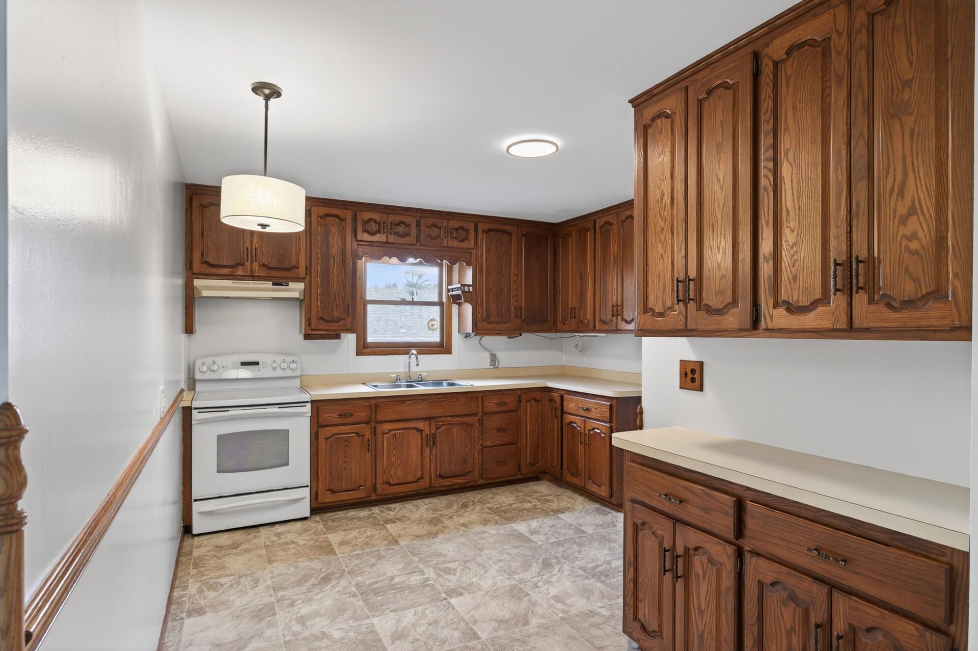 7939 Pleasant View Drive Ne Property Photo 4