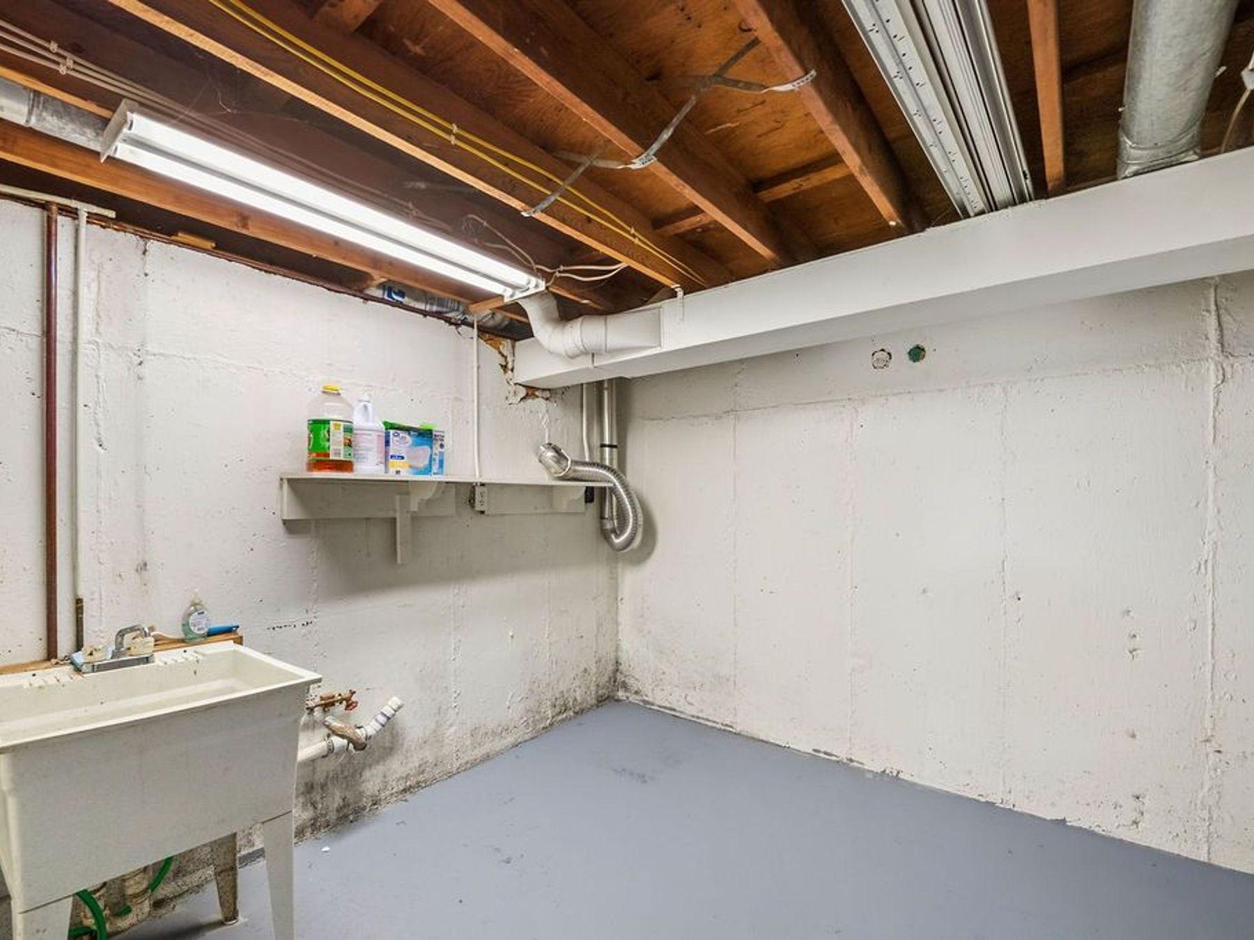 68 Edison Boulevard Property Photo 25