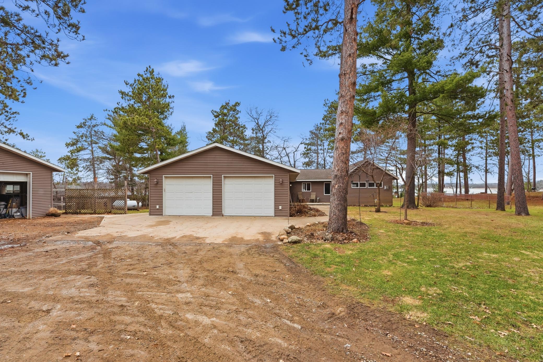15740 River Lake Drive Property Photo 4