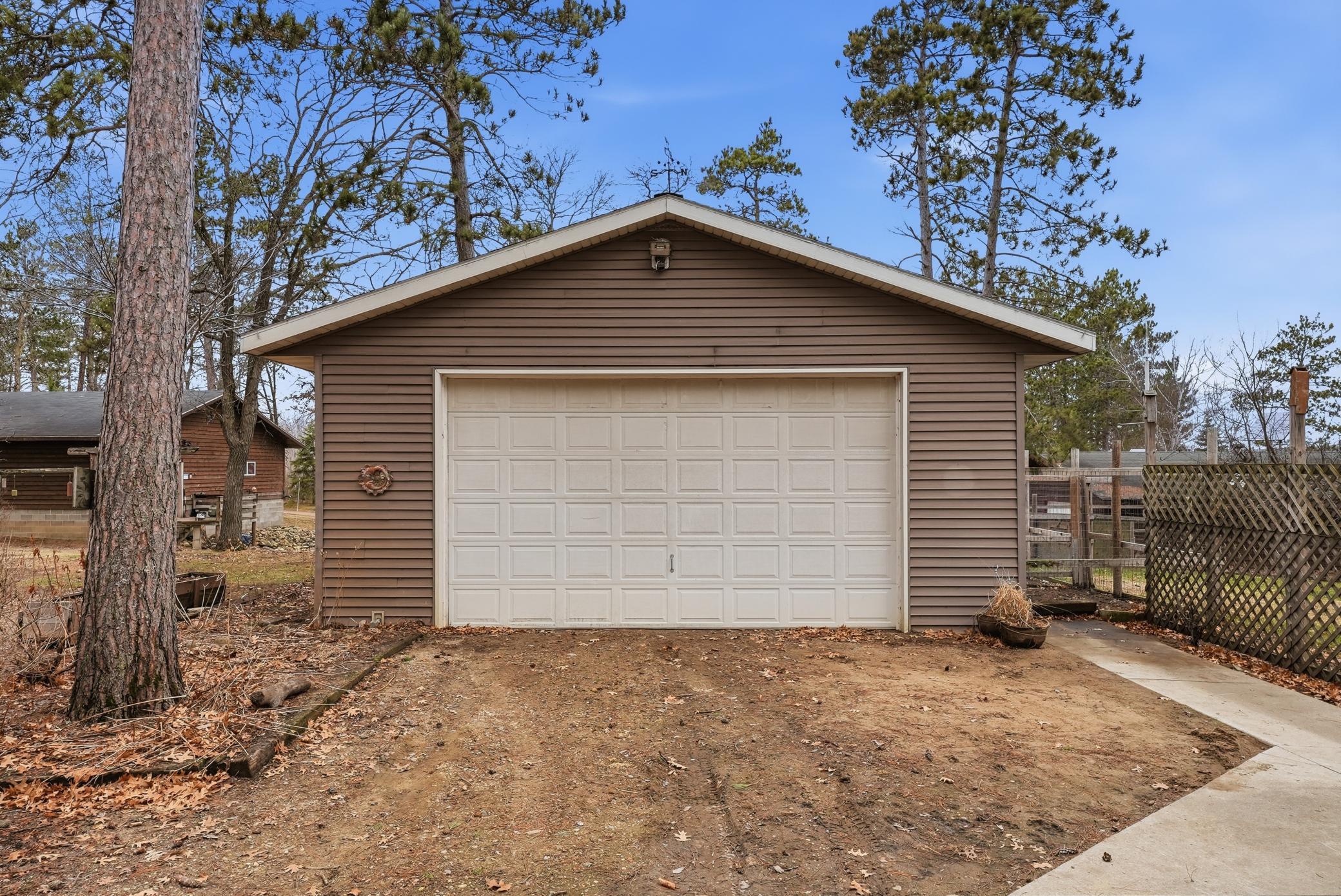 15740 River Lake Drive Property Photo 7