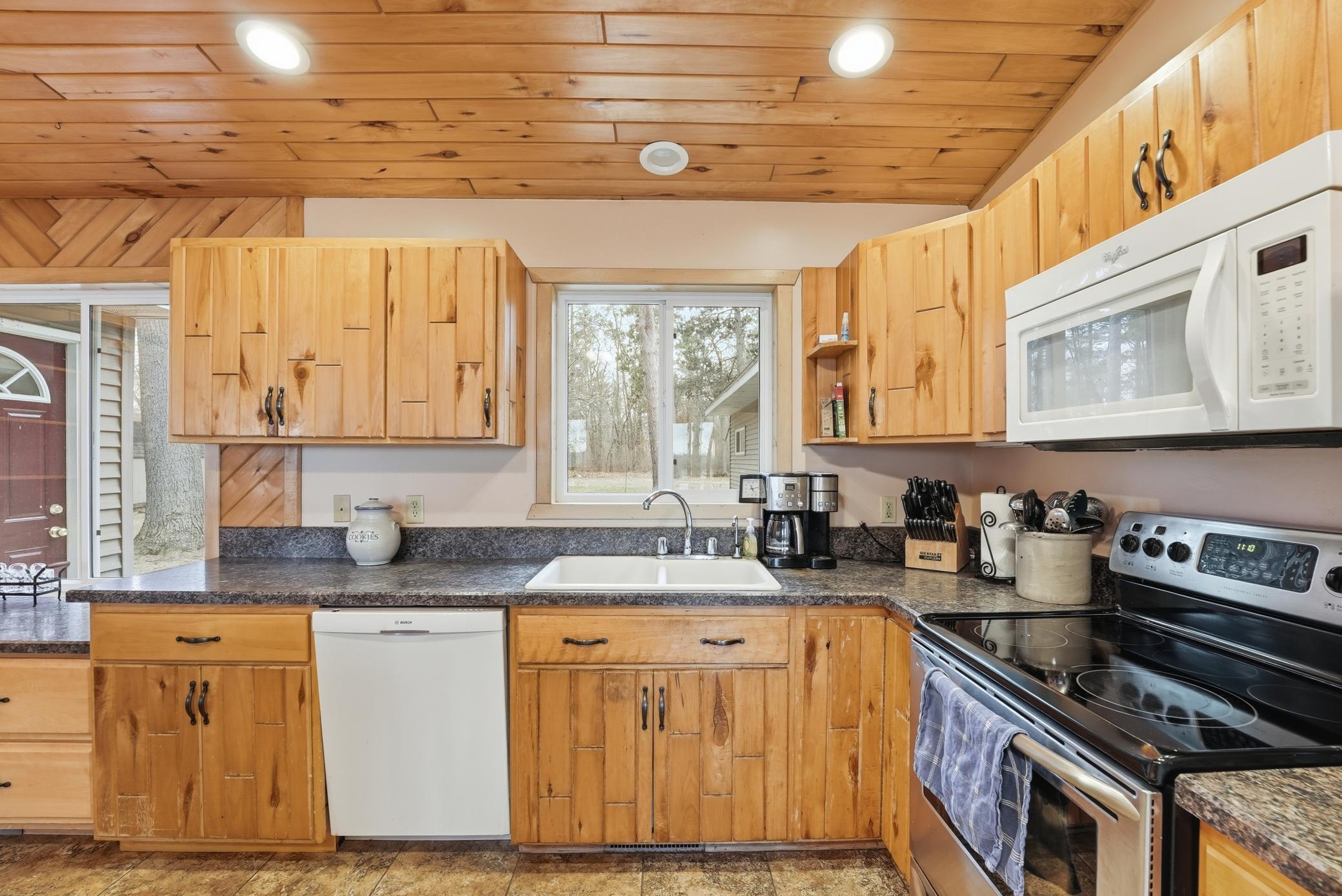 15740 River Lake Drive Property Photo 15
