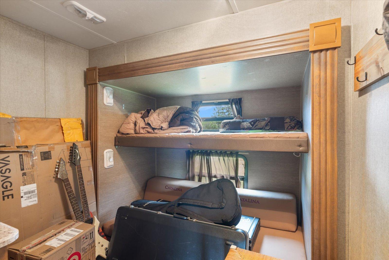 9401 Samuelson Road Property Photo 28
