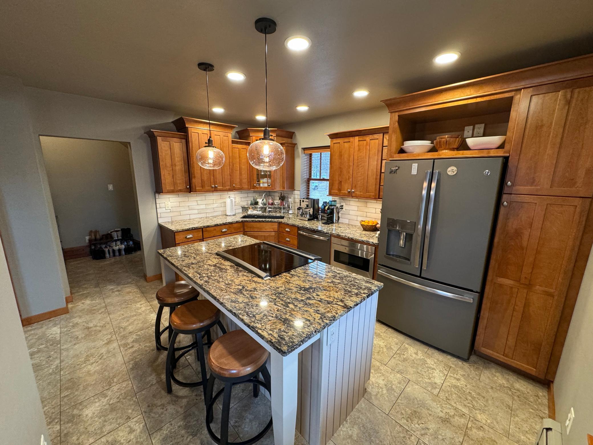 1319 3rd Avenue Property Photo 4