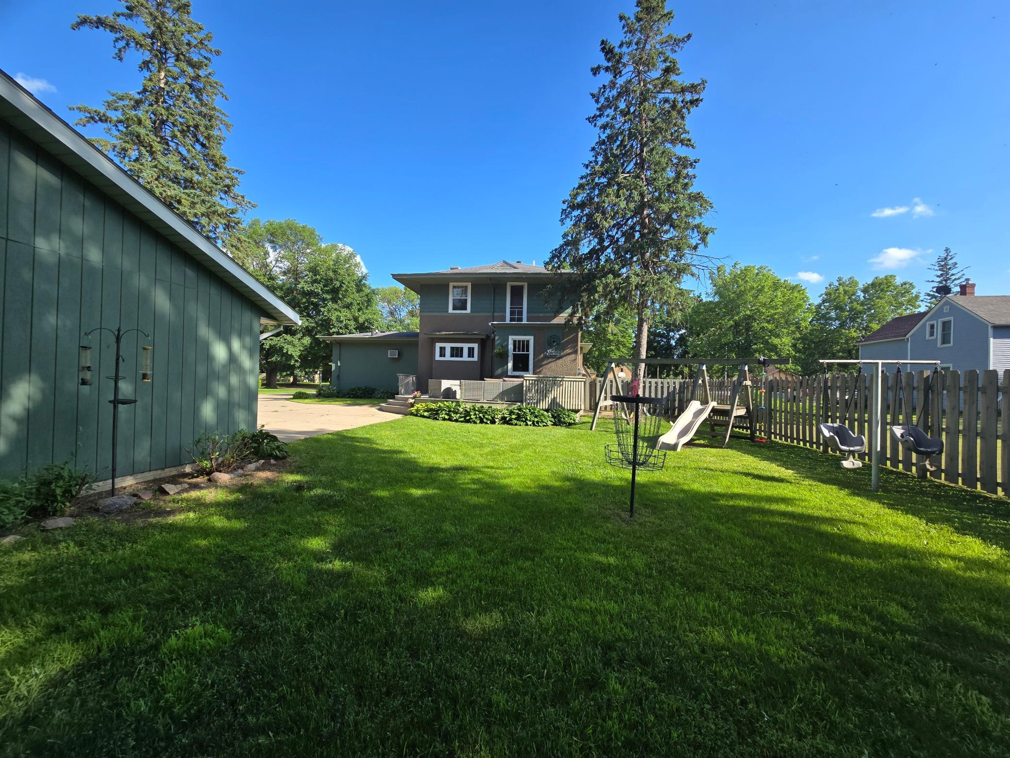 1319 3rd Avenue Property Photo 23