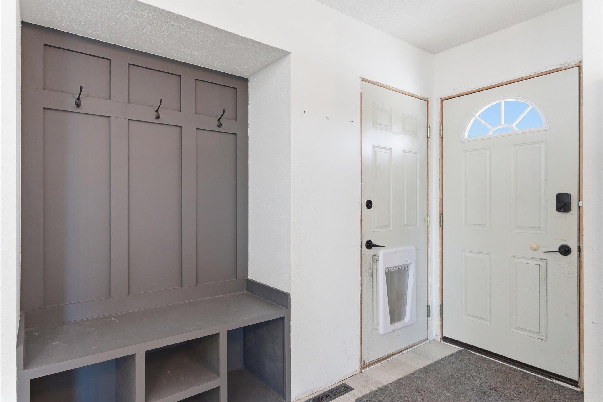2822 Addison Avenue Property Photo 6
