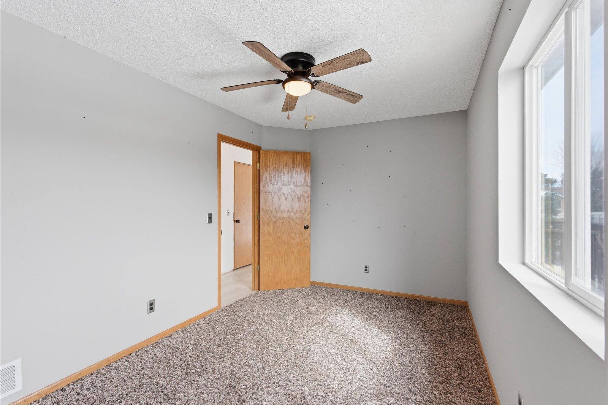 2822 Addison Avenue Property Photo 13