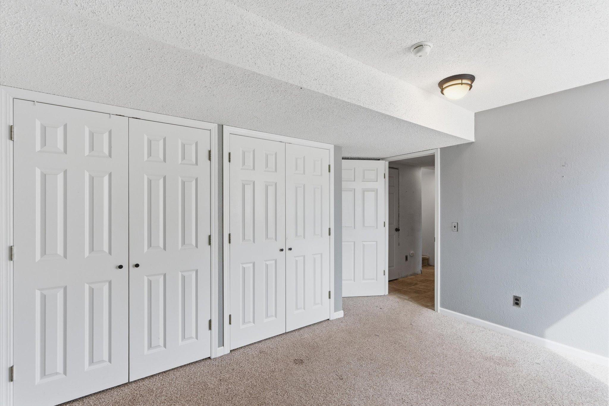 2822 Addison Avenue Property Photo 16