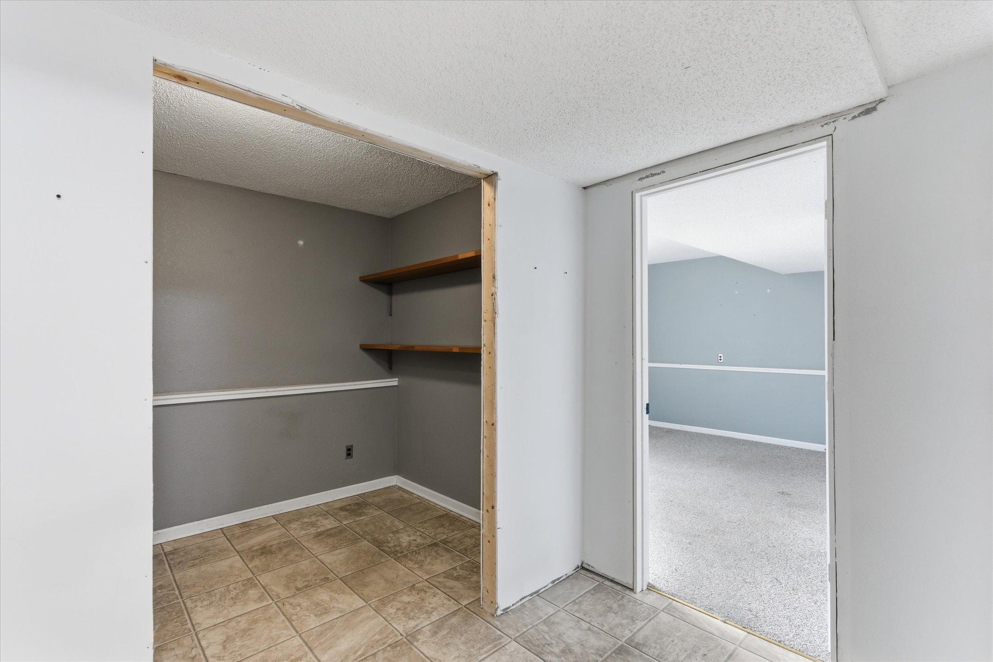 2822 Addison Avenue Property Photo 19