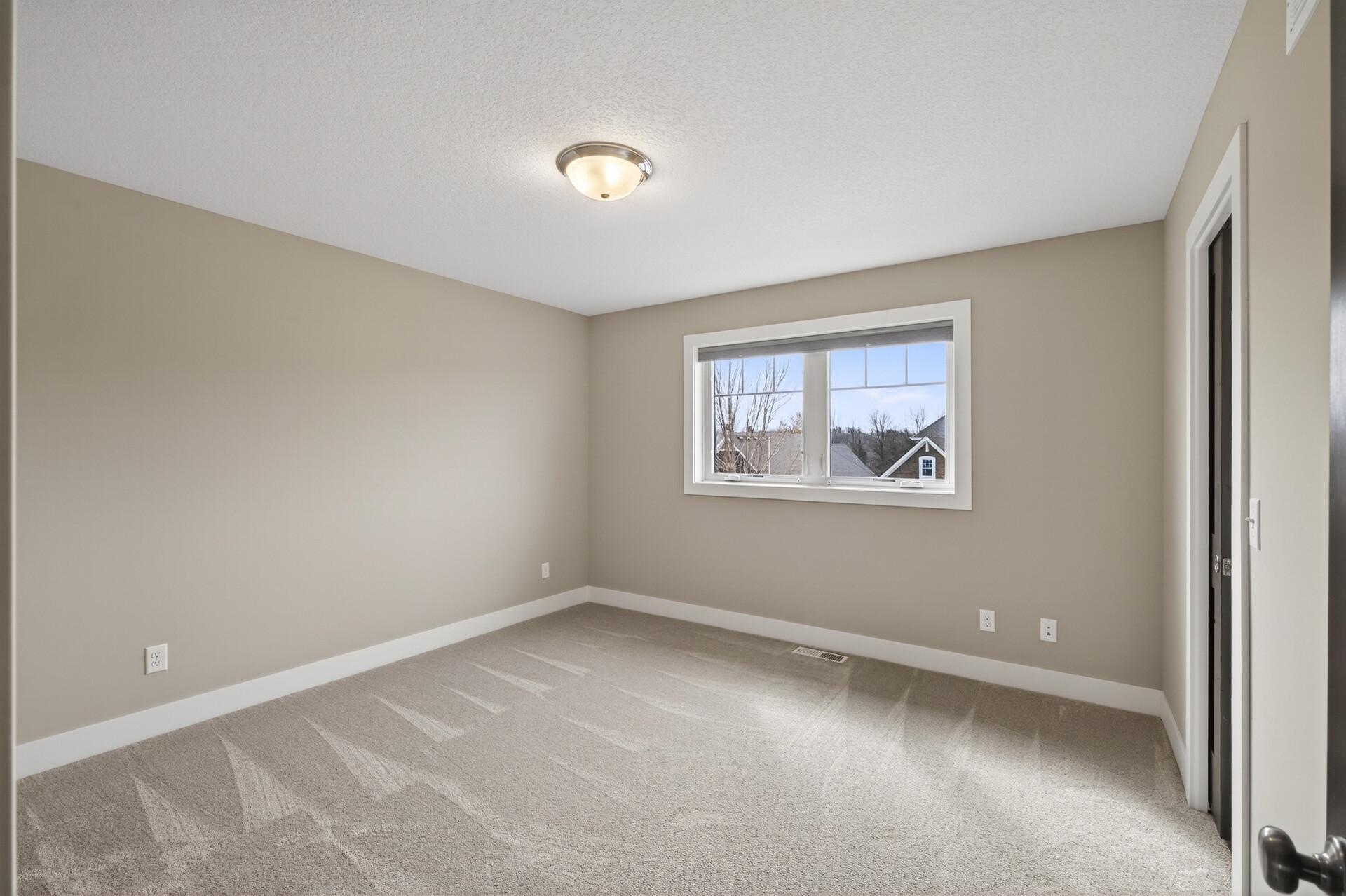10922 Brookside Trail N Property Photo 34