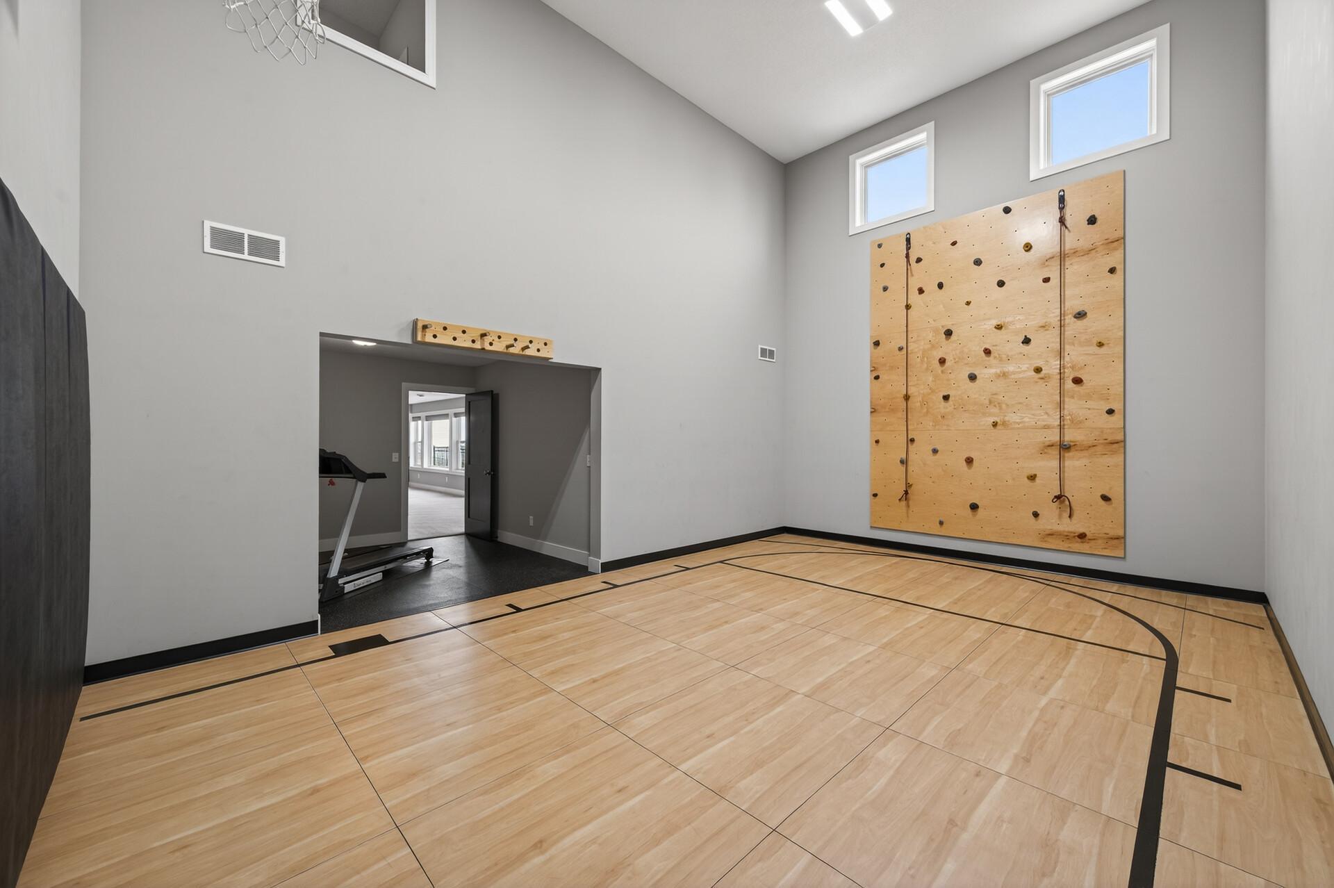 10922 Brookside Trail N Property Photo 45