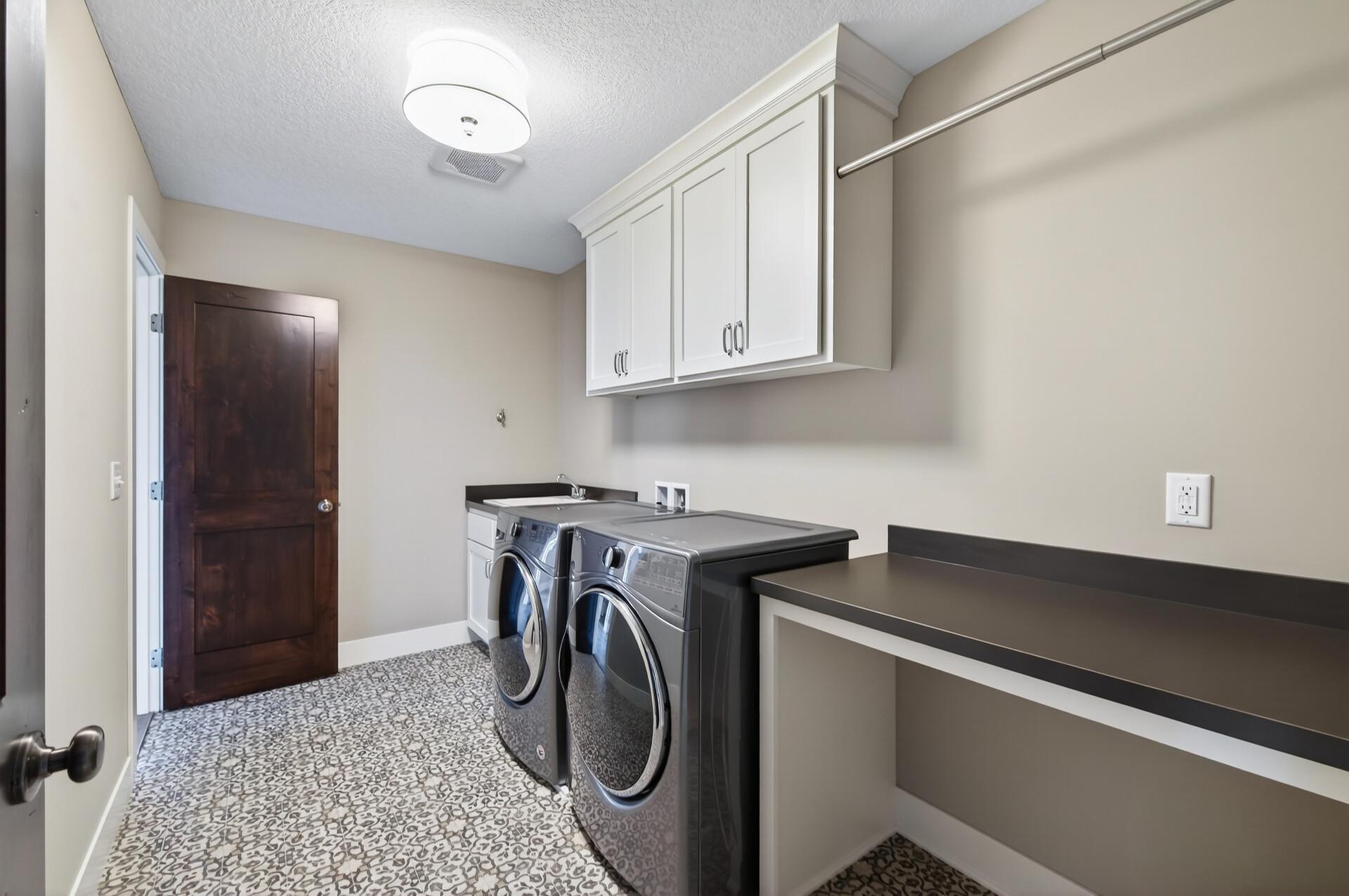 10922 Brookside Trail N Property Photo 48