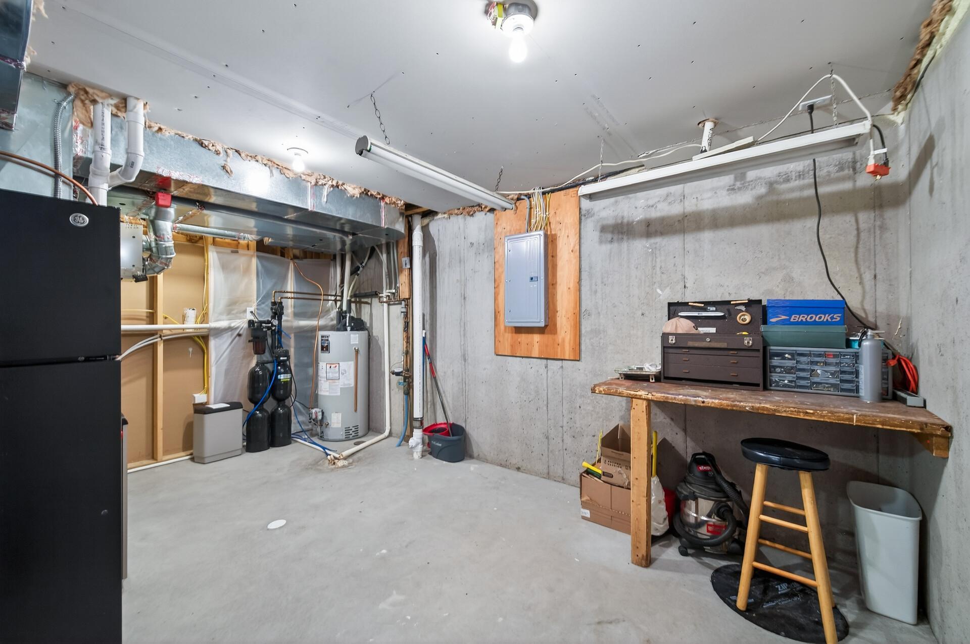 10922 Brookside Trail N Property Photo 49