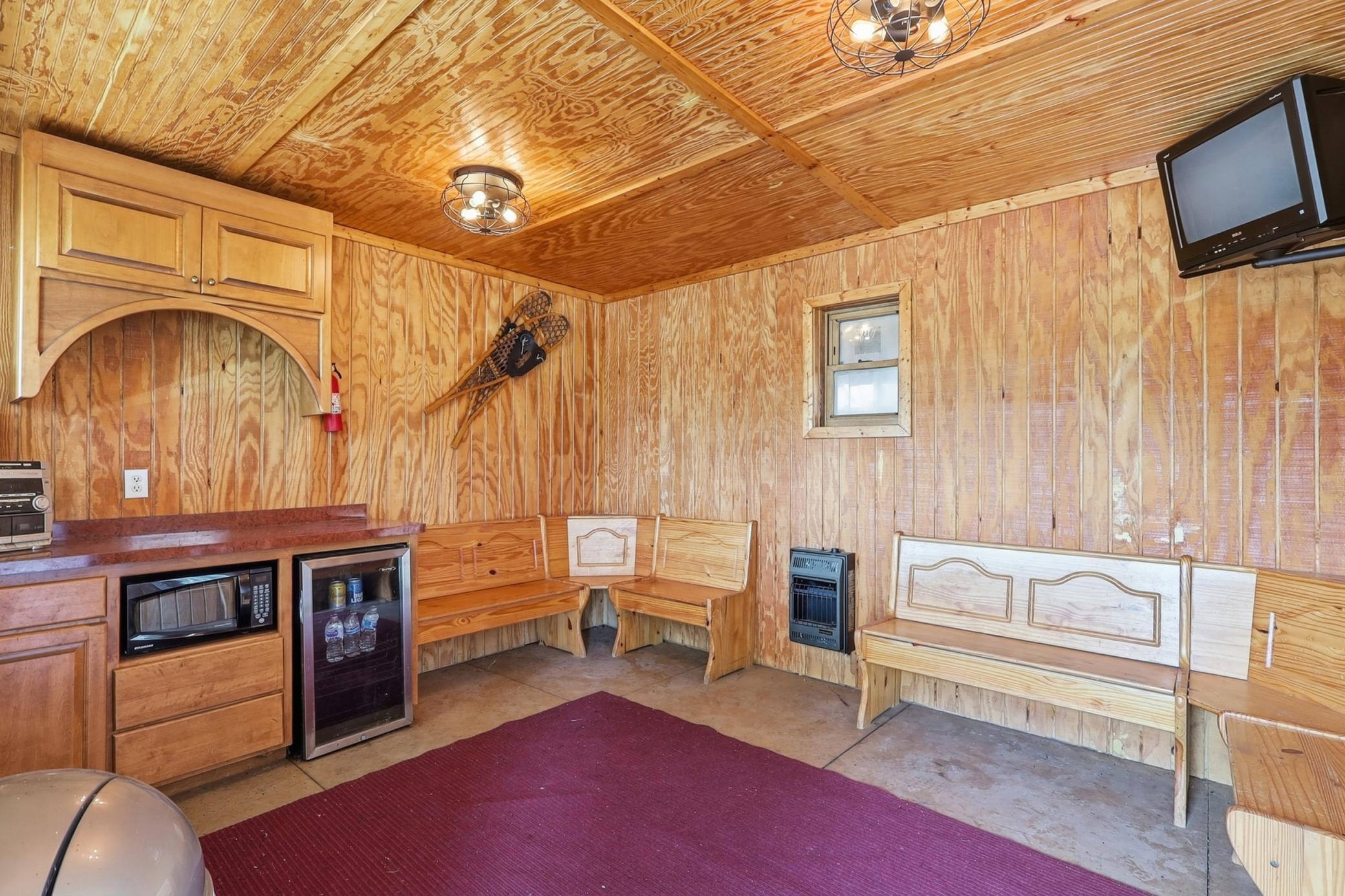16400 County Road 81 Property Photo 30