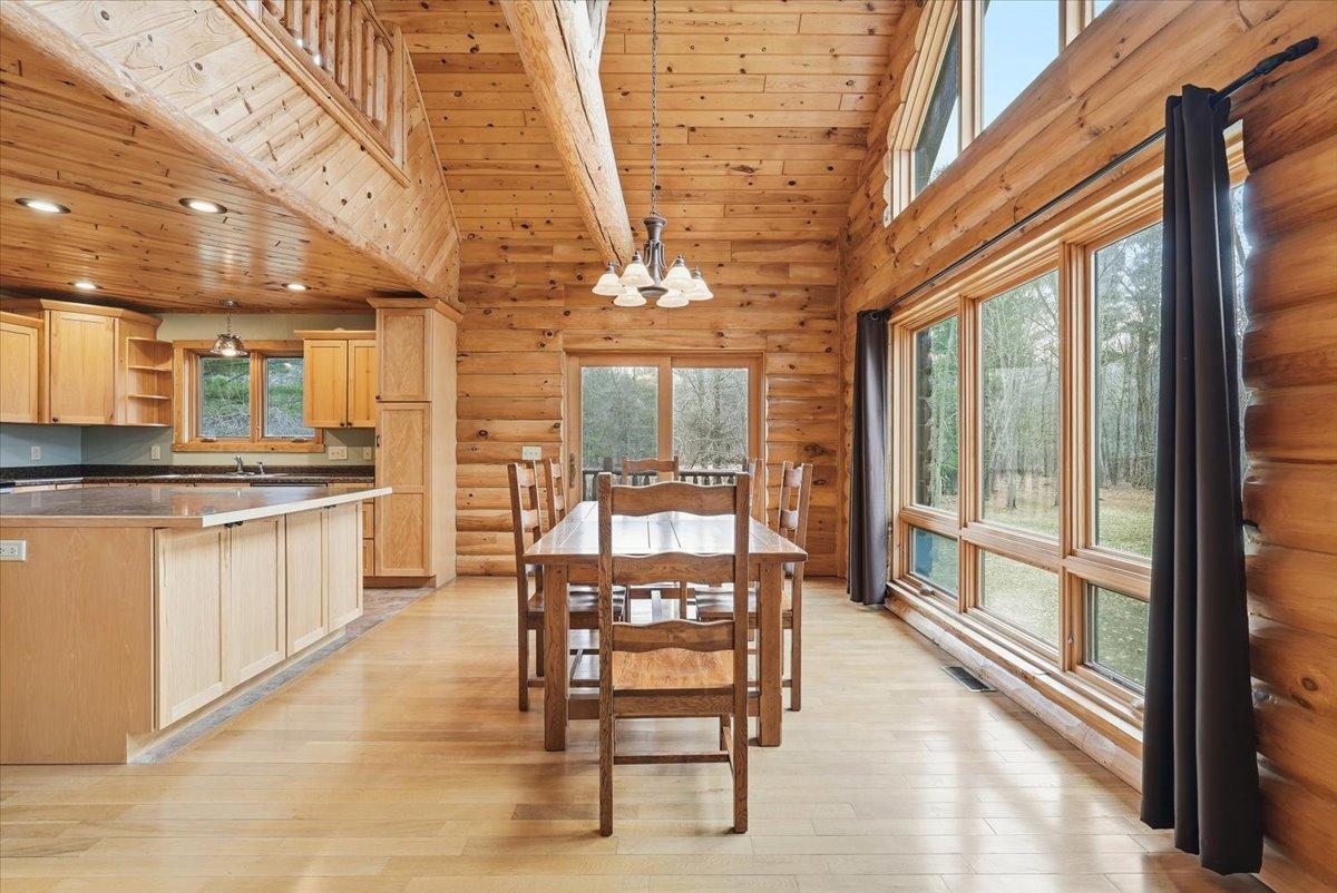 976 State Road 46 Property Photo 12