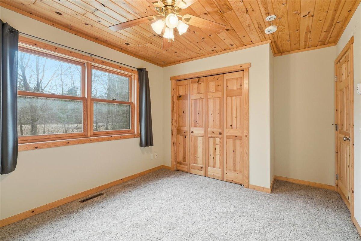 976 State Road 46 Property Photo 19
