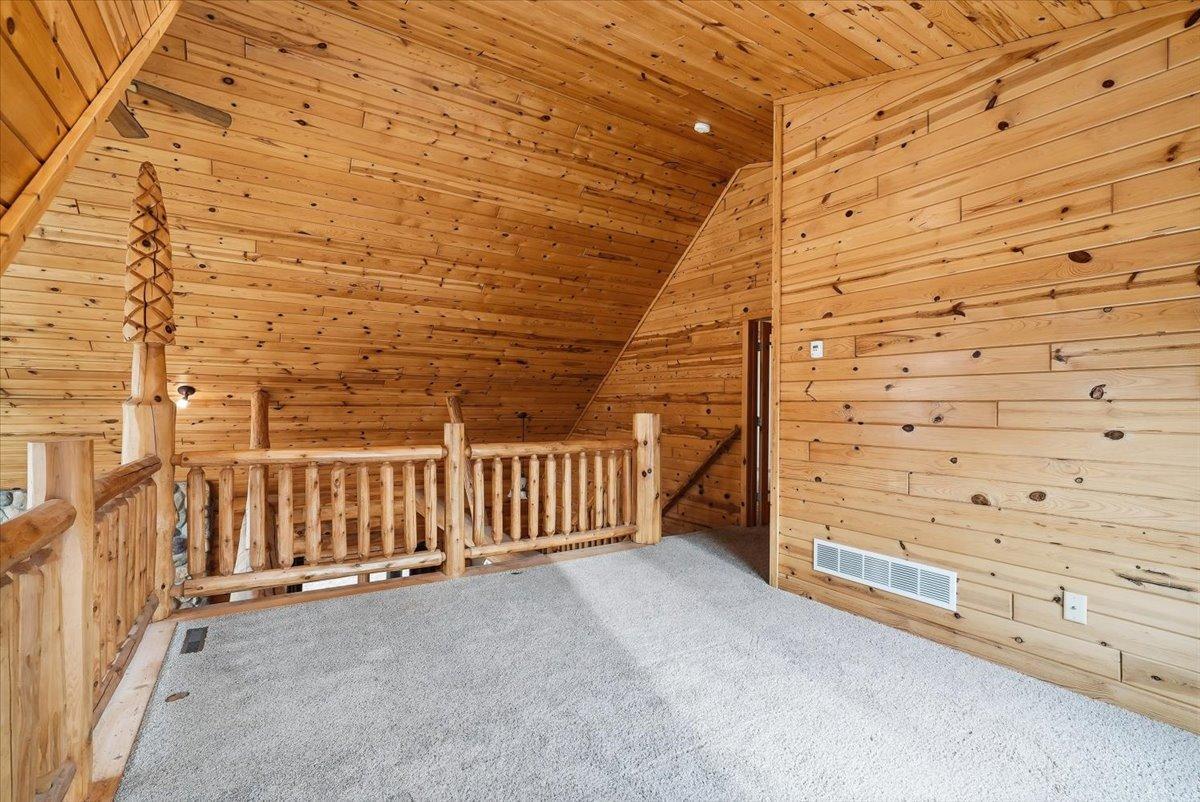 976 State Road 46 Property Photo 20