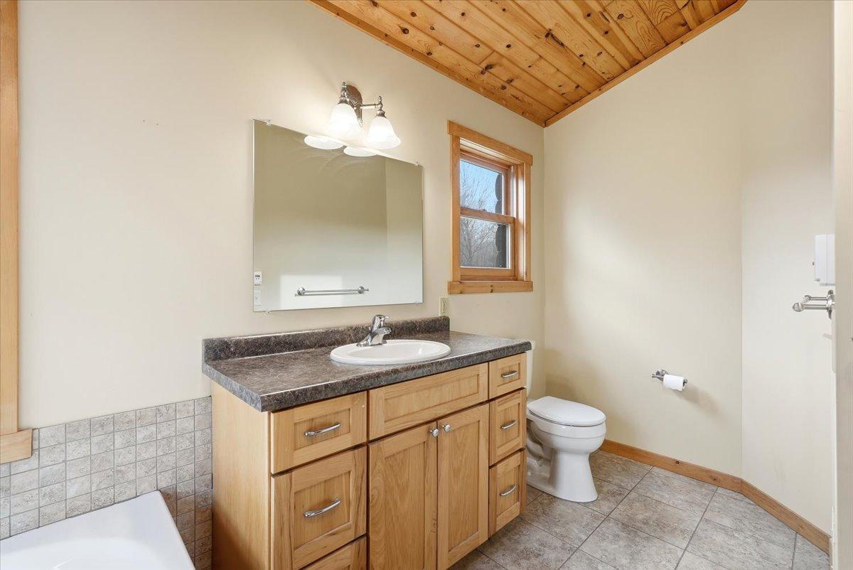 976 State Road 46 Property Photo 27