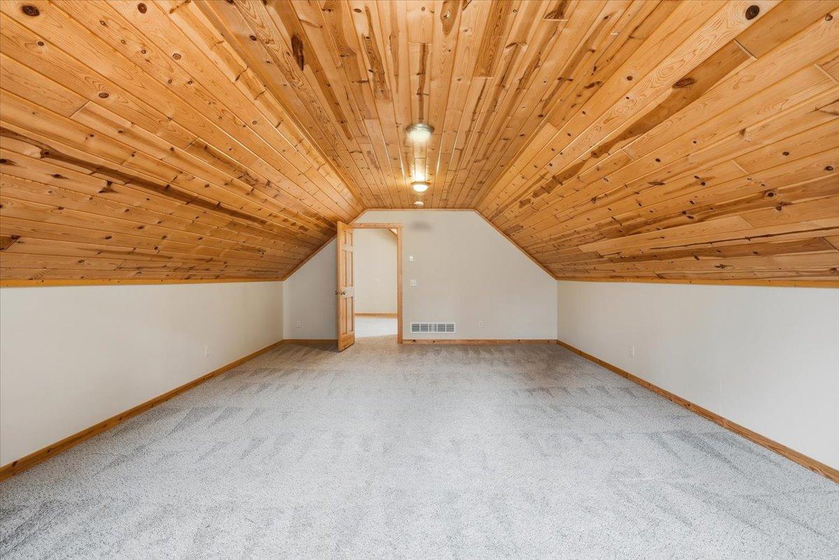 976 State Road 46 Property Photo 30