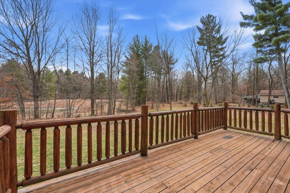 976 State Road 46 Property Photo 34