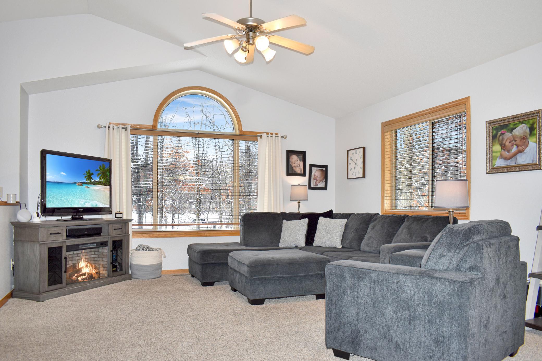 33843 Dancing Bear Drive Property Photo 5