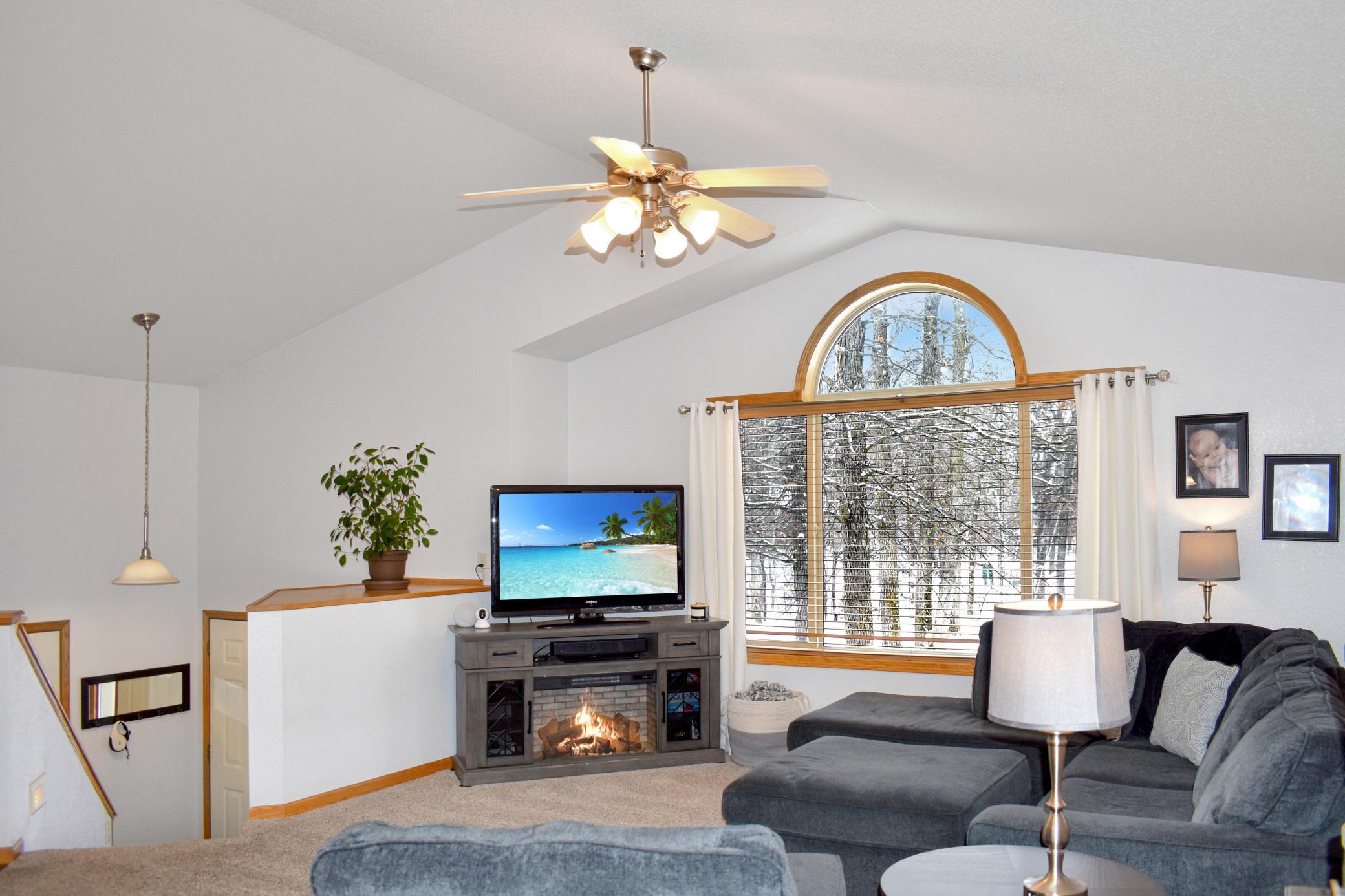 33843 Dancing Bear Drive Property Photo 6