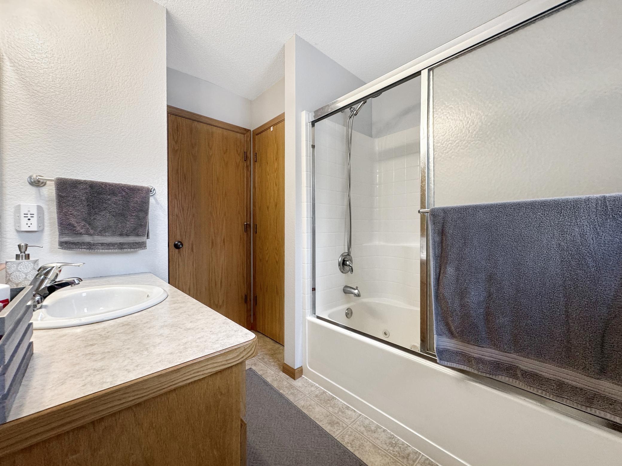33843 Dancing Bear Drive Property Photo 16