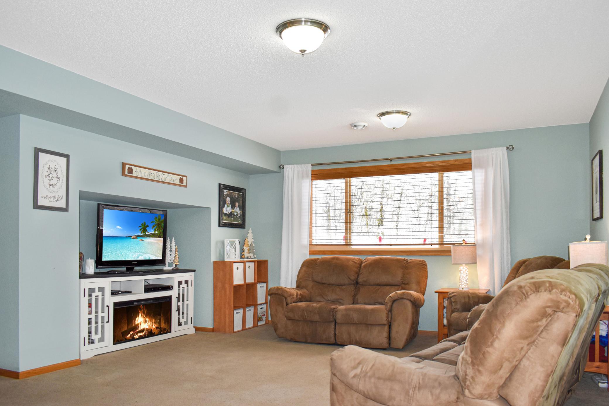 33843 Dancing Bear Drive Property Photo 19