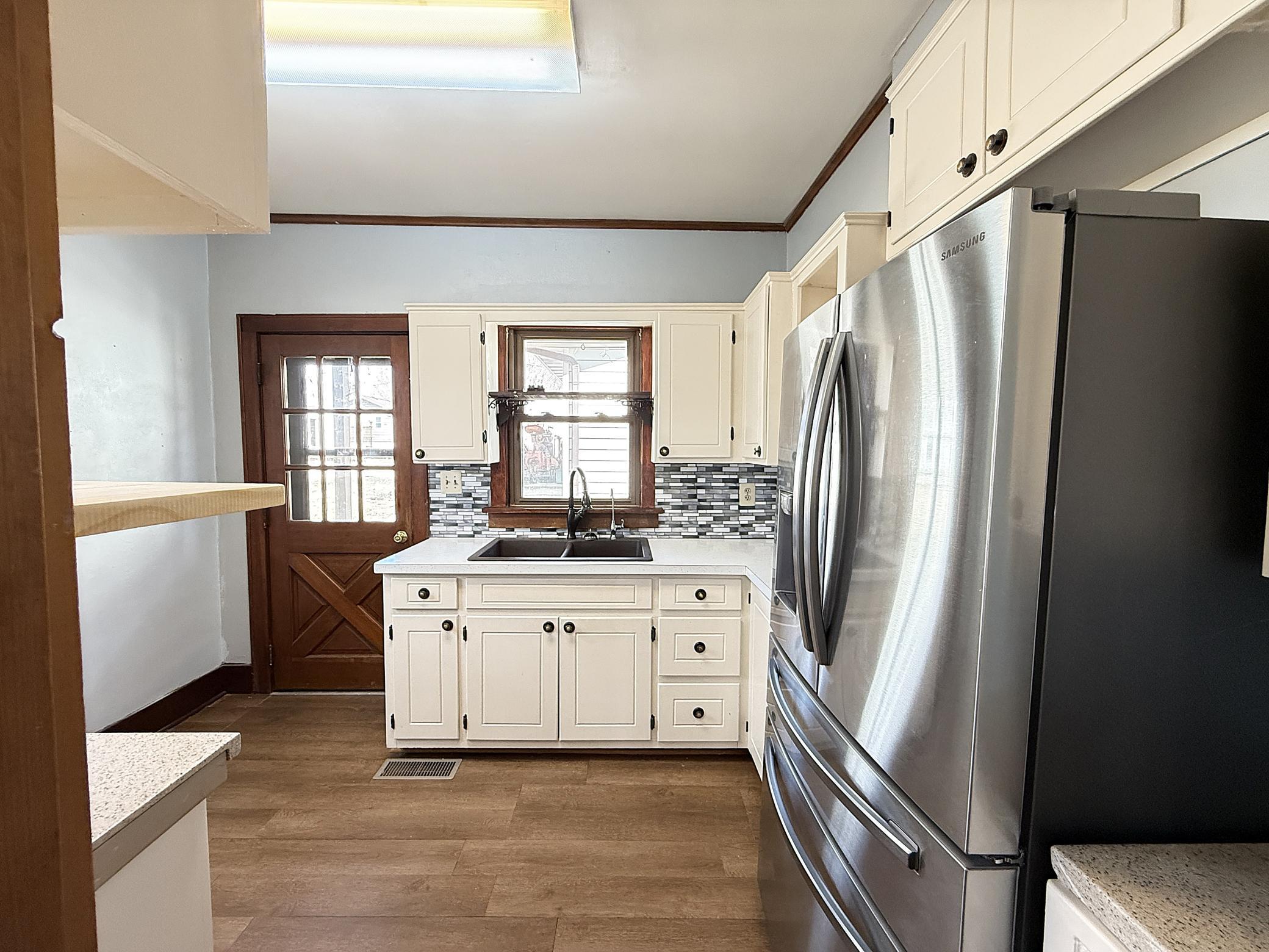 112 4th Street Nw Property Photo 6