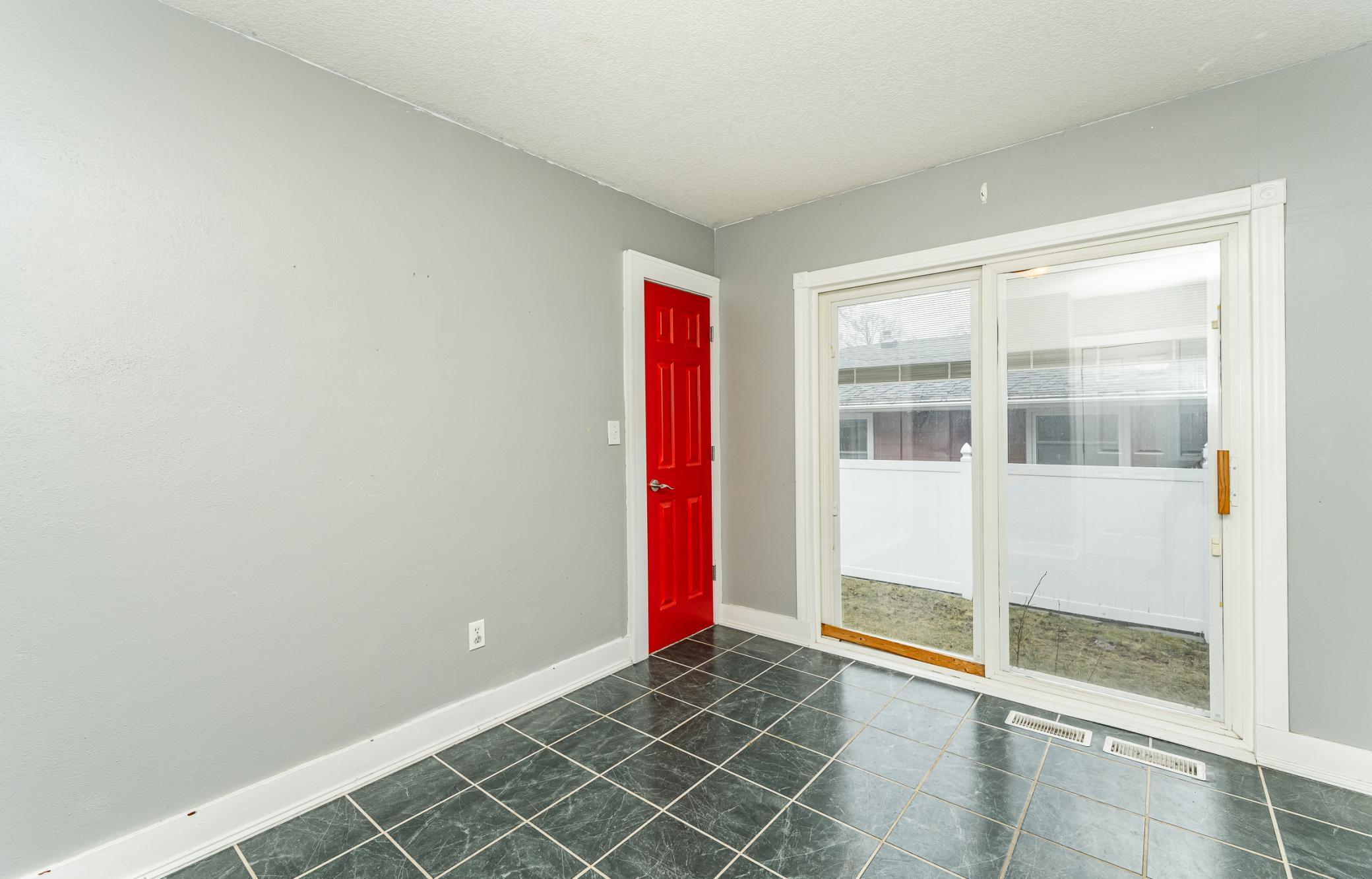 1248 7th Avenue Se Property Photo 5