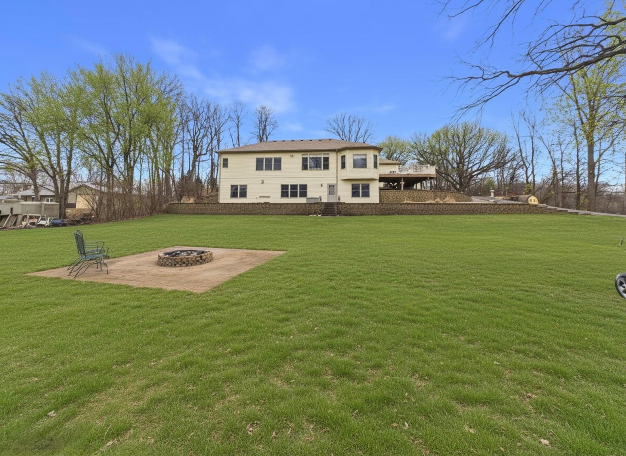 18559 Empire Trail Property Photo 7