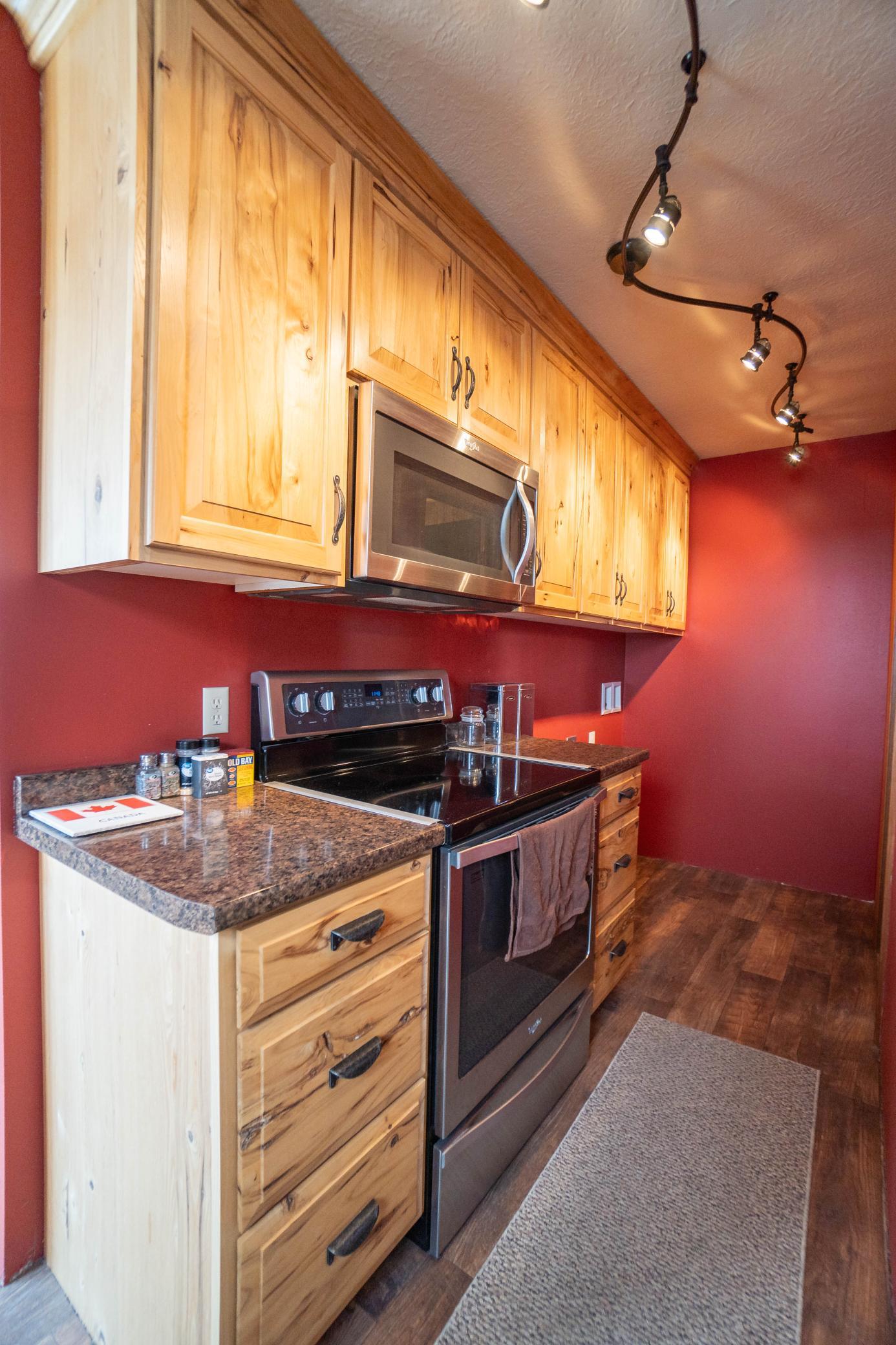 34473 County Highway 143 Property Photo 19