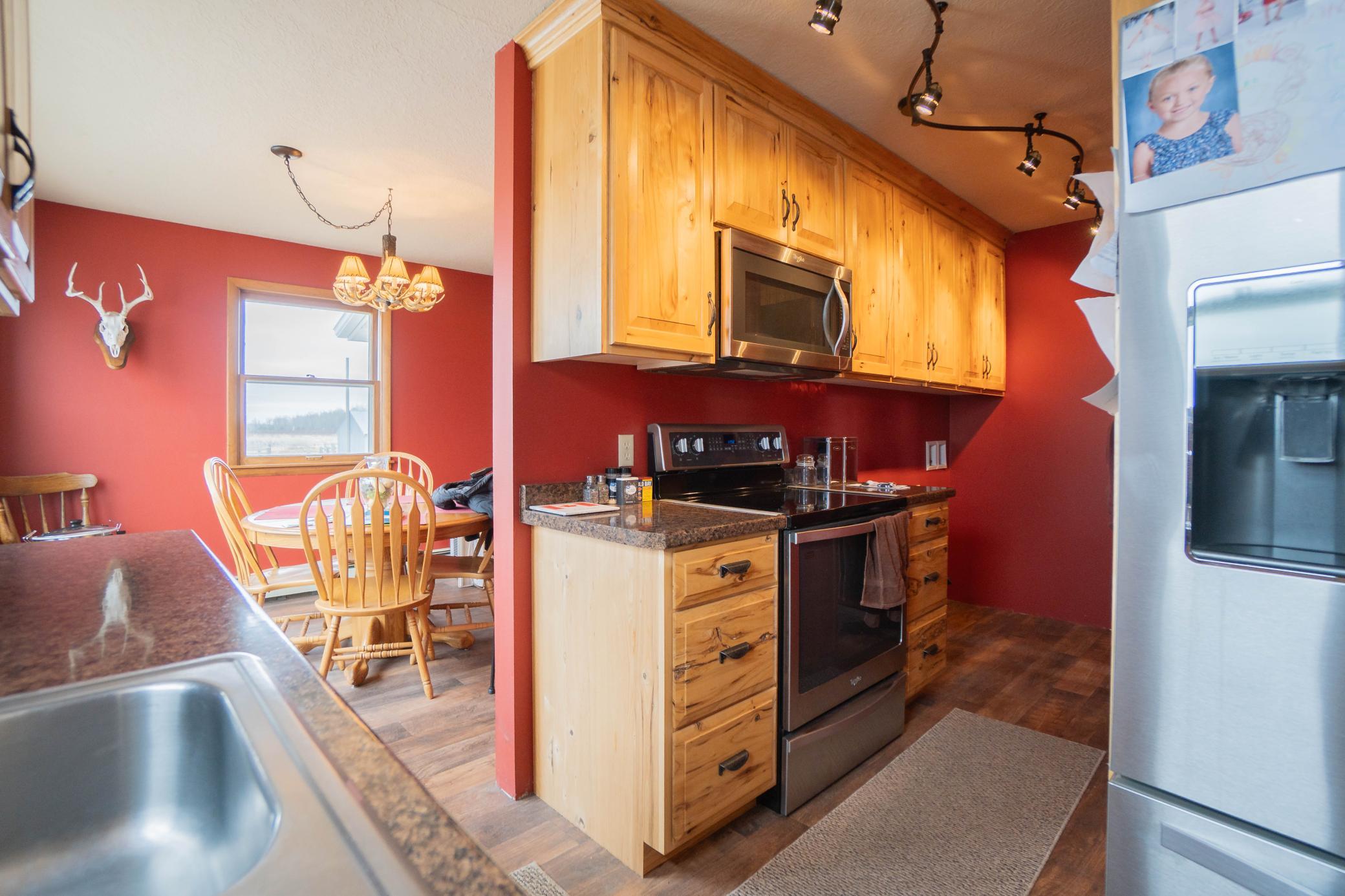 34473 County Highway 143 Property Photo 22