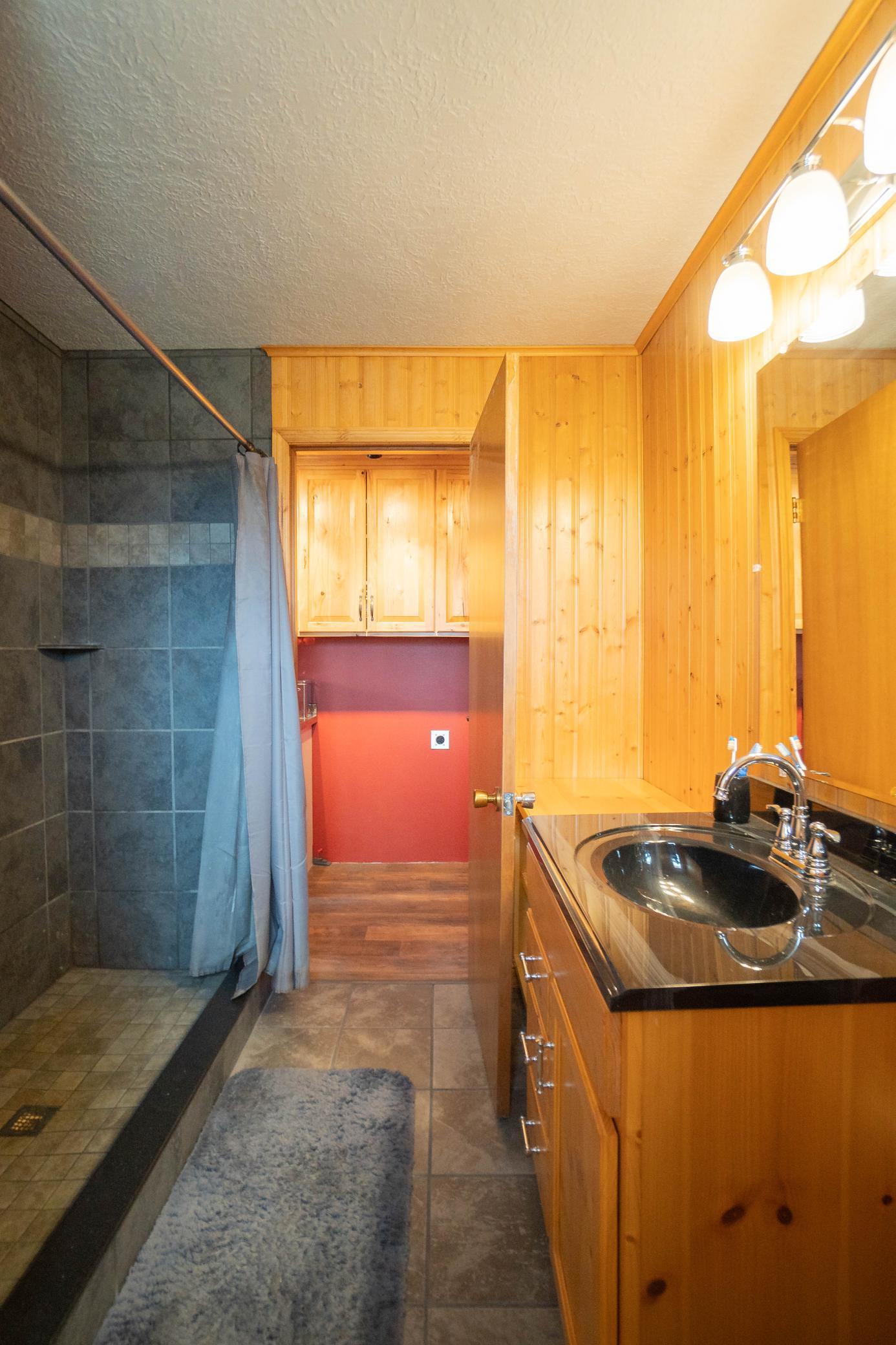 34473 County Highway 143 Property Photo 28