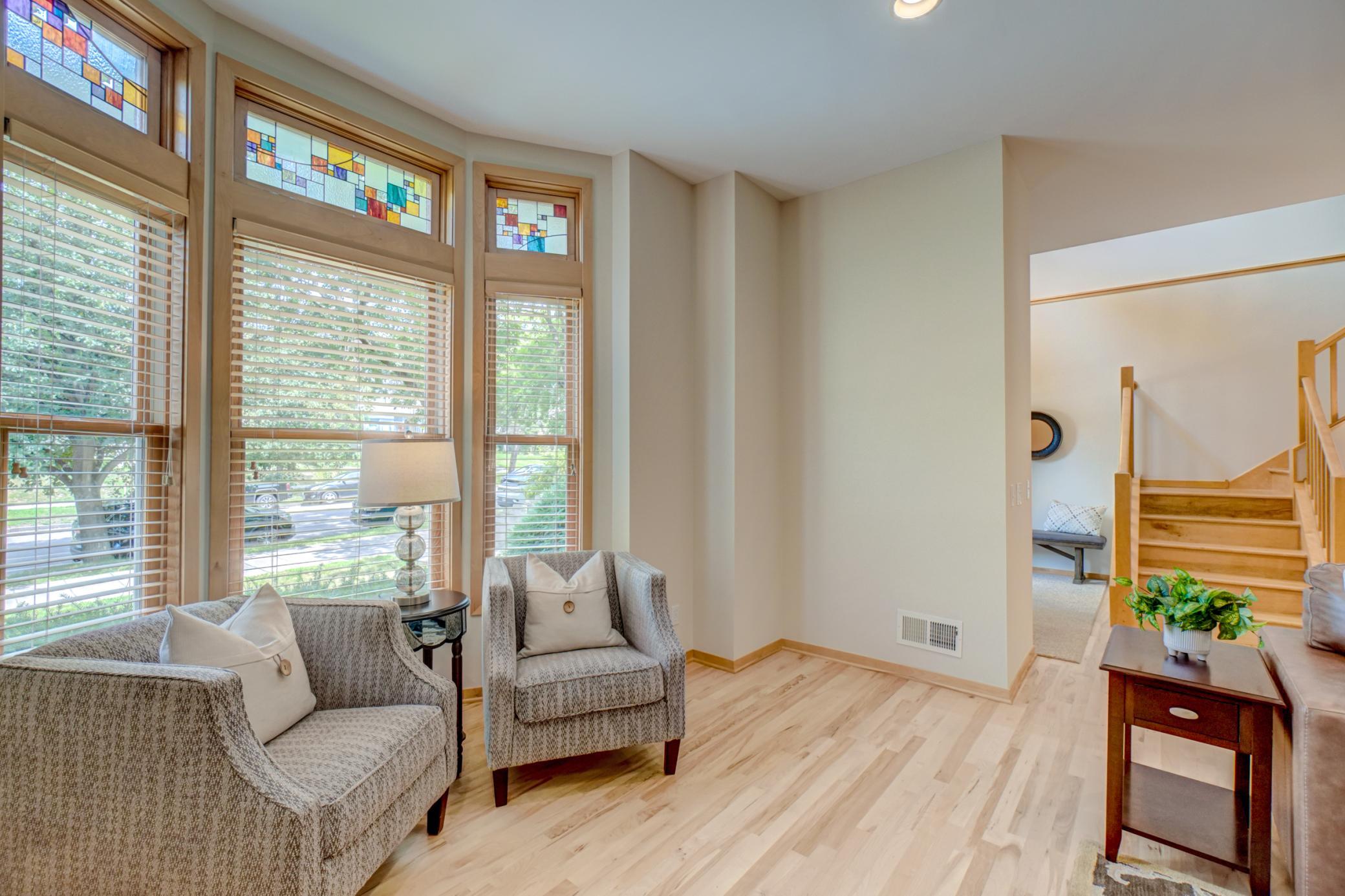552 Summit Avenue Property Photo 8