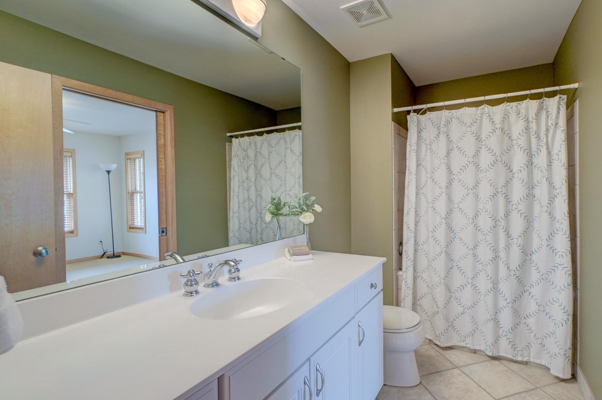 552 Summit Avenue Property Photo 26