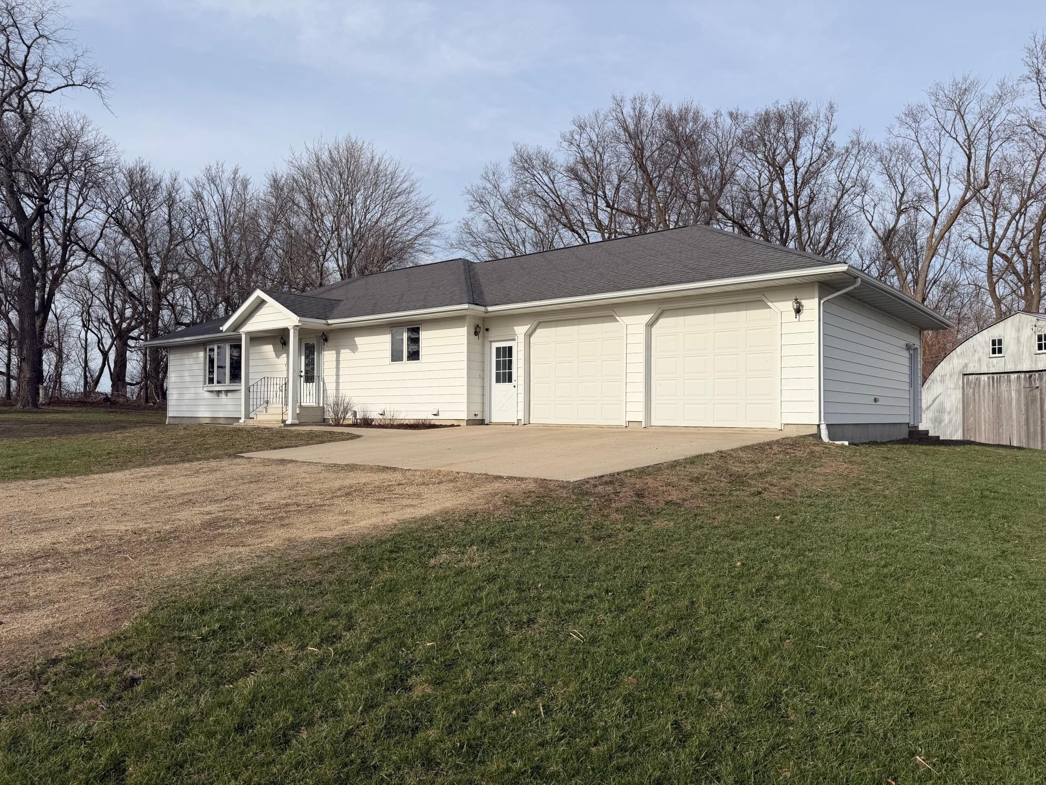 16612 670th Avenue Property Photo 1